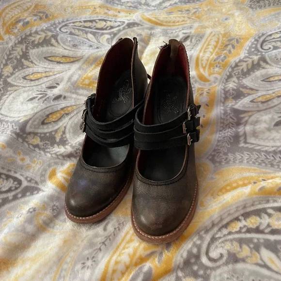 Free Bird Mary Janes - Picture 3 of 4